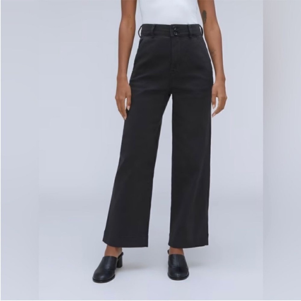 NWT Everlane The Organic Wide-Leg Pant in Black
Size 4